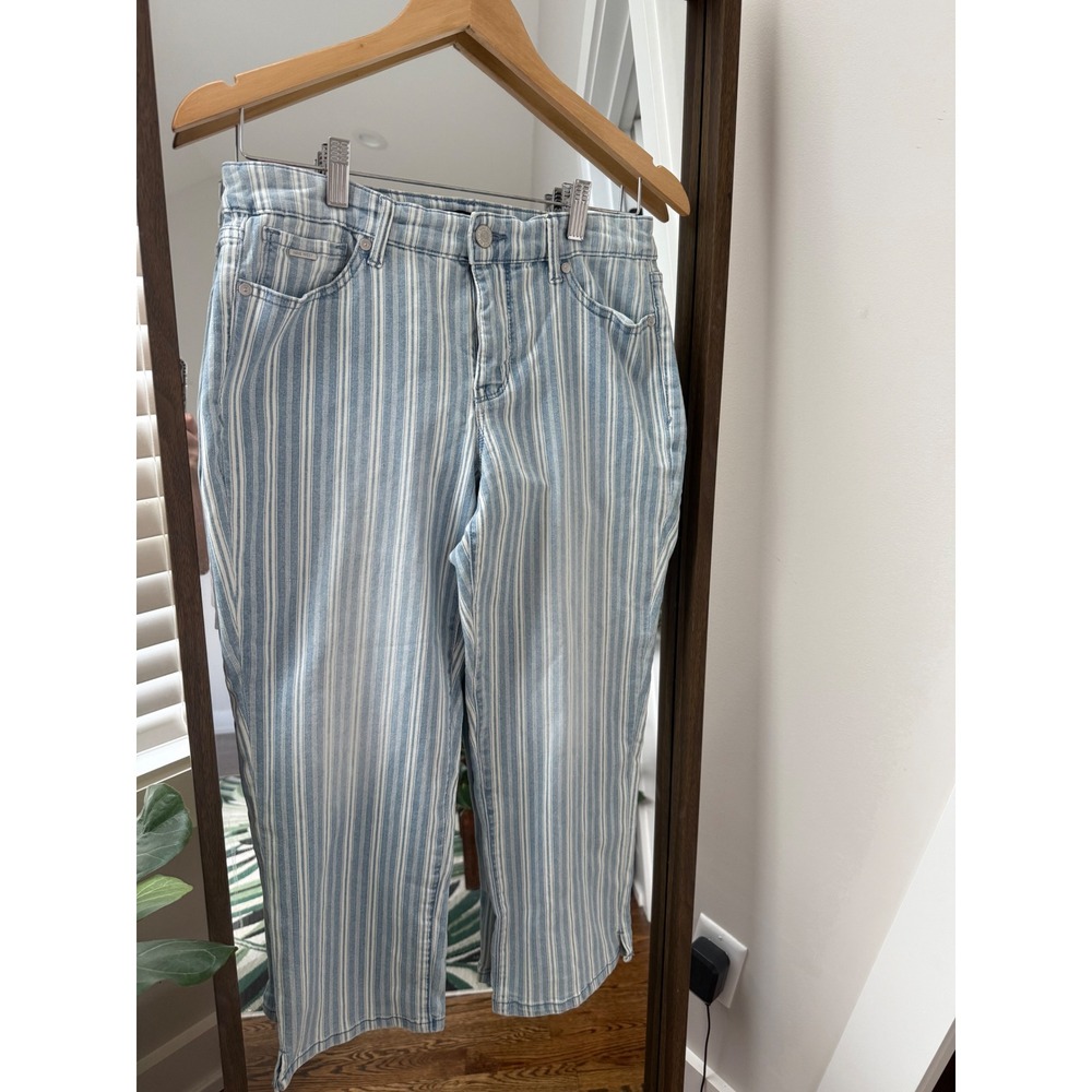 New Nine West‎ Chrystie Capri Jeans Striped Relaxed Leg  Blue White Denim Size 6